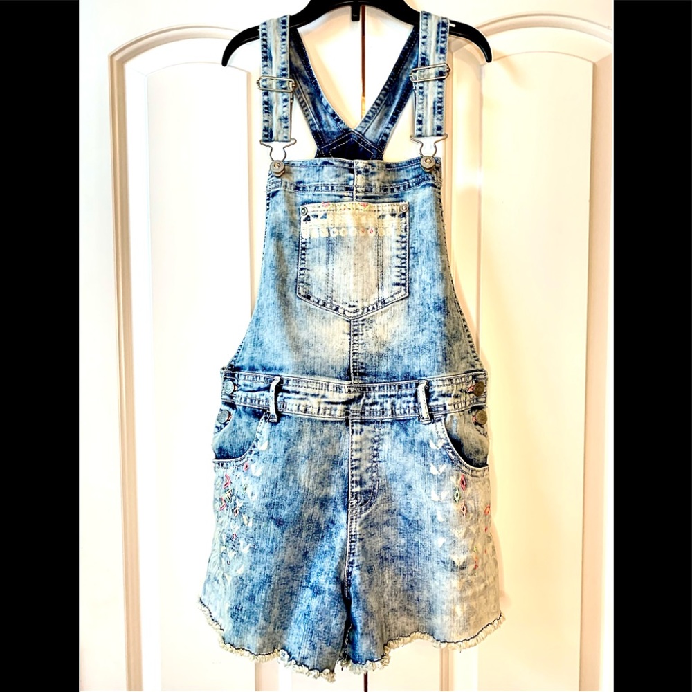Adorable Girls Cut-Off Denim Shorts
